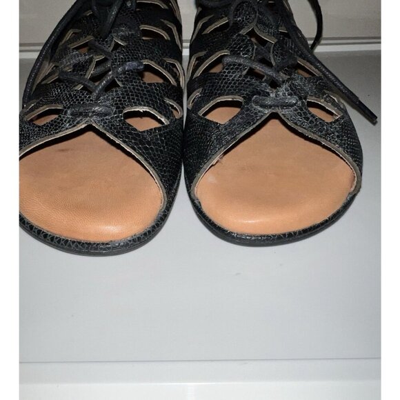 GENTLE SOULS by Kenneth Cole Betsi Flat Lace-up Sandal Sandal Black Sz 9M - Picture 9 of 13